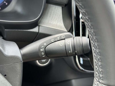 2024 Volvo XC40 B5 Plus Bright Theme