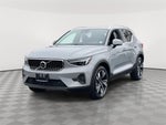 2025 Volvo XC40 B5 Ultra Bright Theme