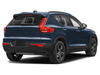 2026 Volvo XC40 Core, B5 AWD Gas (mild hybrid), Dark