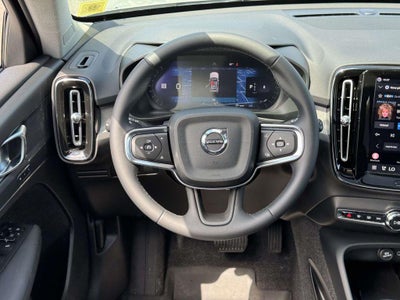 2026 Volvo XC40 Core, B5 AWD Gas (mild hybrid), Dark
