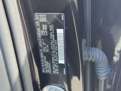 2024 Volvo XC40 B5 Plus Dark Theme