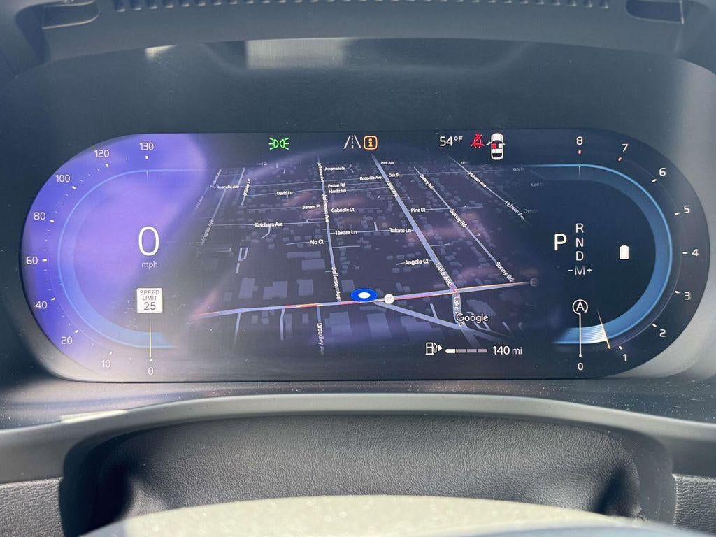 2024 Volvo XC40 B5 Plus Dark Theme