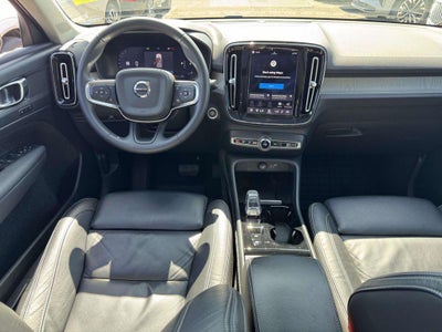 2024 Volvo XC40 B5 Plus Dark Theme