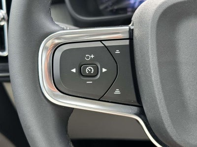 2024 Volvo XC40 B5 Plus Dark Theme