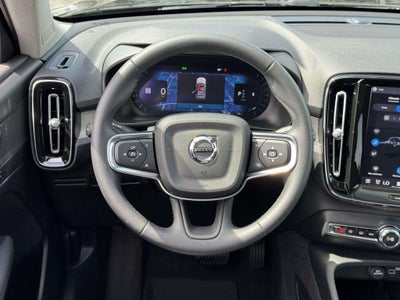 2024 Volvo XC40 B5 Plus Dark Theme