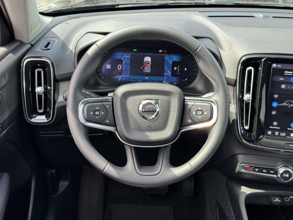 2024 Volvo XC40 B5 Plus Dark Theme