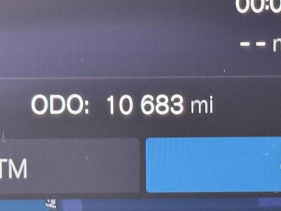 2024 Volvo XC40 B5 Plus Dark Theme