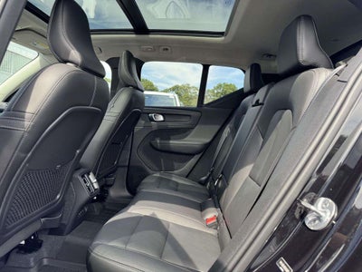 2024 Volvo XC40 B5 Plus Dark Theme