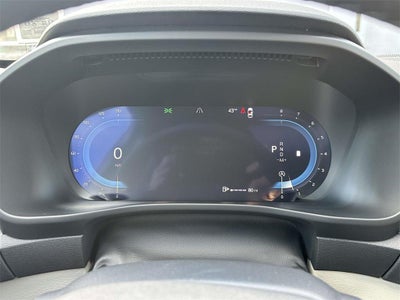 2025 Volvo XC40 B5 Ultra Dark Theme