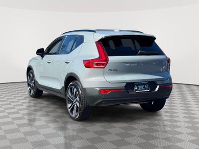 2026 Volvo XC40 Ultra, B5 AWD Gas (mild hybrid), Dark