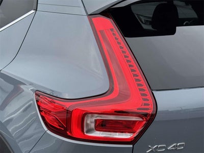 2023 Volvo XC40 B5 Plus Bright Theme