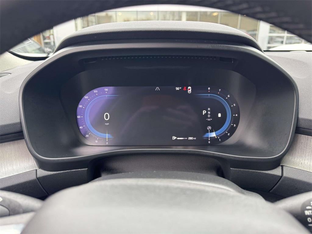 2023 Volvo XC40 B5 Plus Bright Theme