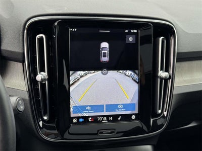 2023 Volvo XC40 B5 Plus Bright Theme