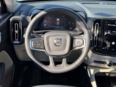 2023 Volvo XC40 B5 Plus Bright Theme