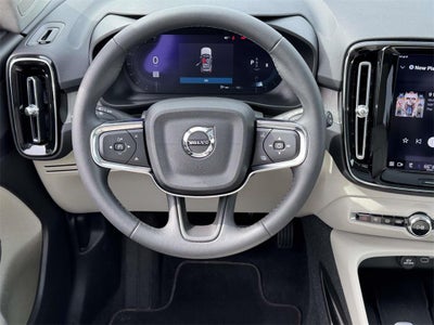 2023 Volvo XC40 B5 Plus Bright Theme