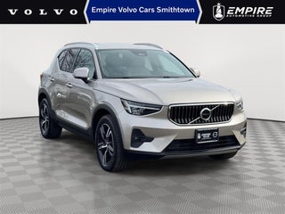 2023 Volvo XC40 B5 Plus Bright Theme