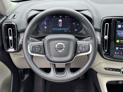 2023 Volvo XC40 B5 Plus Bright Theme