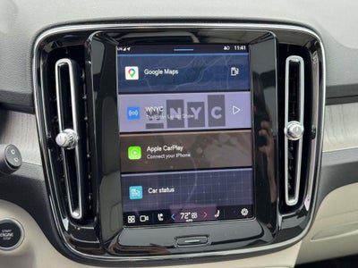 2023 Volvo XC40 B5 Plus Bright Theme