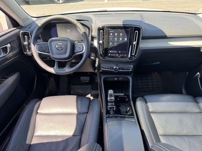 2023 Volvo XC40 B5 Plus Bright Theme