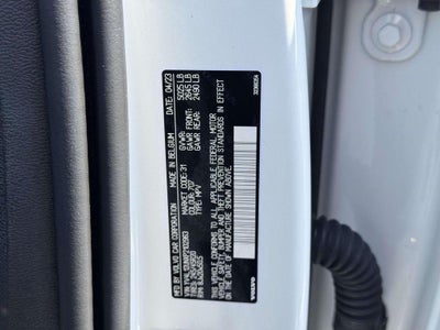2023 Volvo XC40 B5 Plus Bright Theme