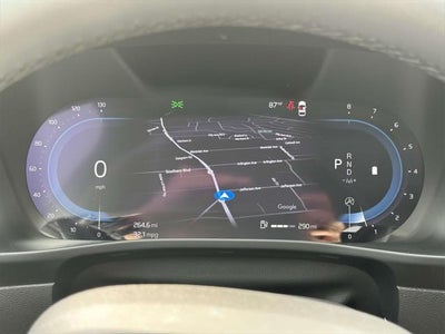 2023 Volvo XC40 B5 Plus Dark Theme
