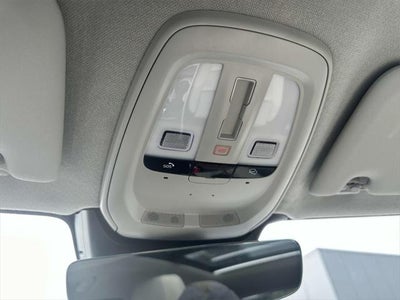 2023 Volvo XC40 B5 Plus Dark Theme