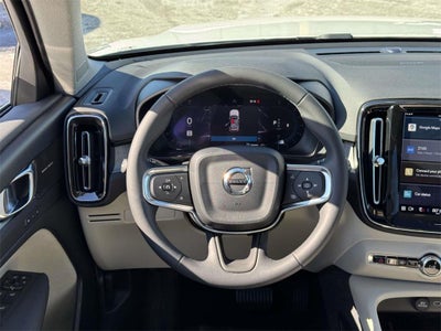 2023 Volvo XC40 B5 Plus Dark Theme