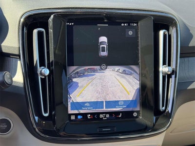 2023 Volvo XC40 B5 Plus Dark Theme