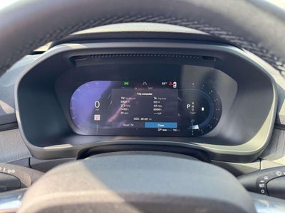 2023 Volvo XC40 B5 Plus Dark Theme