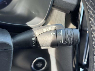 2023 Volvo XC40 B5 Plus Dark Theme