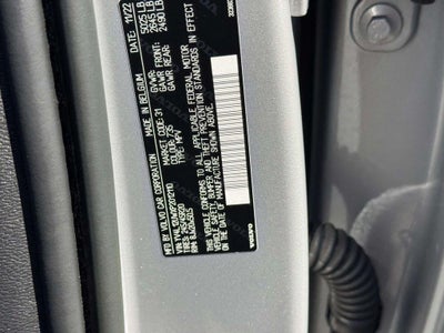 2023 Volvo XC40 B5 Plus Dark Theme