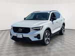 2023 Volvo XC40 B5 Ultimate Dark Theme