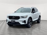 2023 Volvo XC40 B5 Ultimate Dark Theme