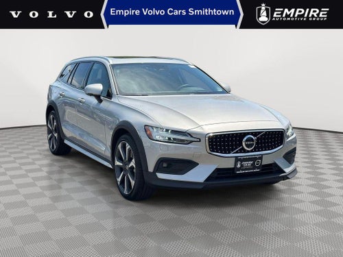 2024 Volvo V60 Cross Country B5 Ultimate