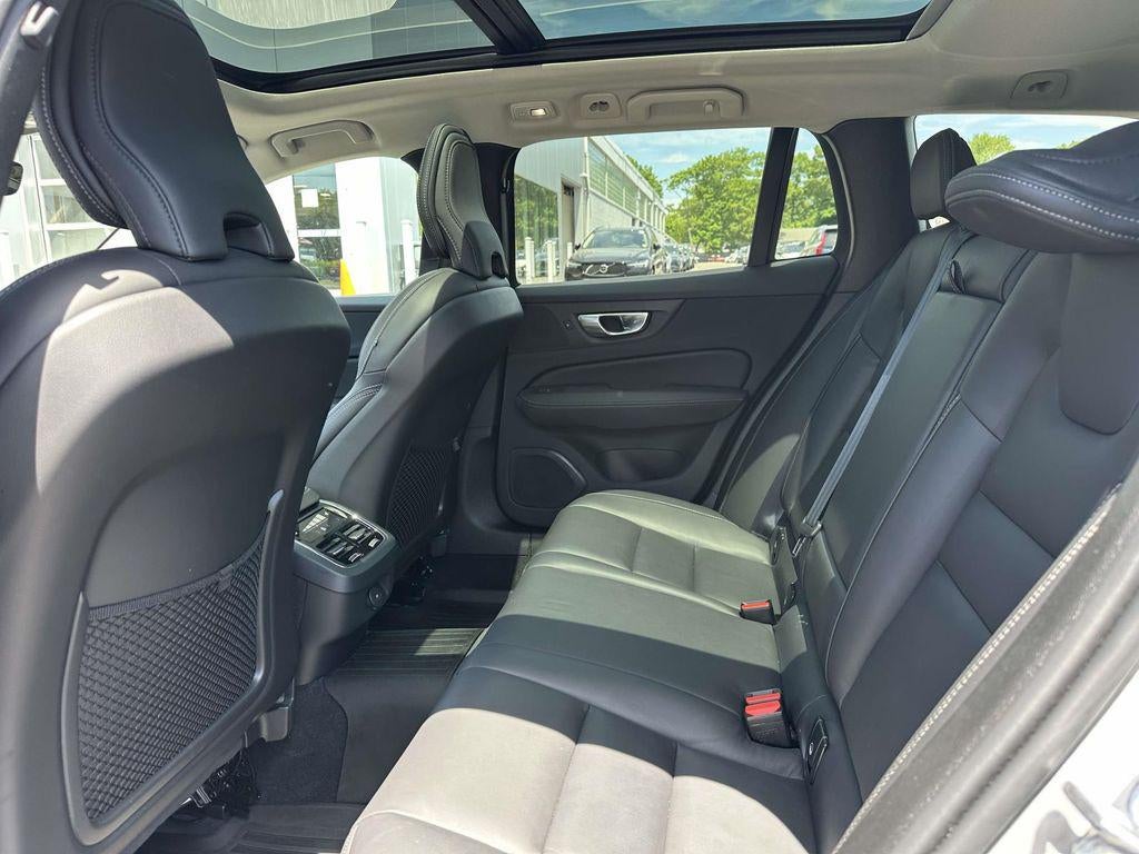 2024 Volvo V60 Cross Country B5 Ultimate