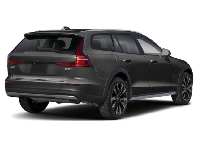 2026 Volvo V60 Cross Country Plus, B5 AWD Gas (mild hybrid)