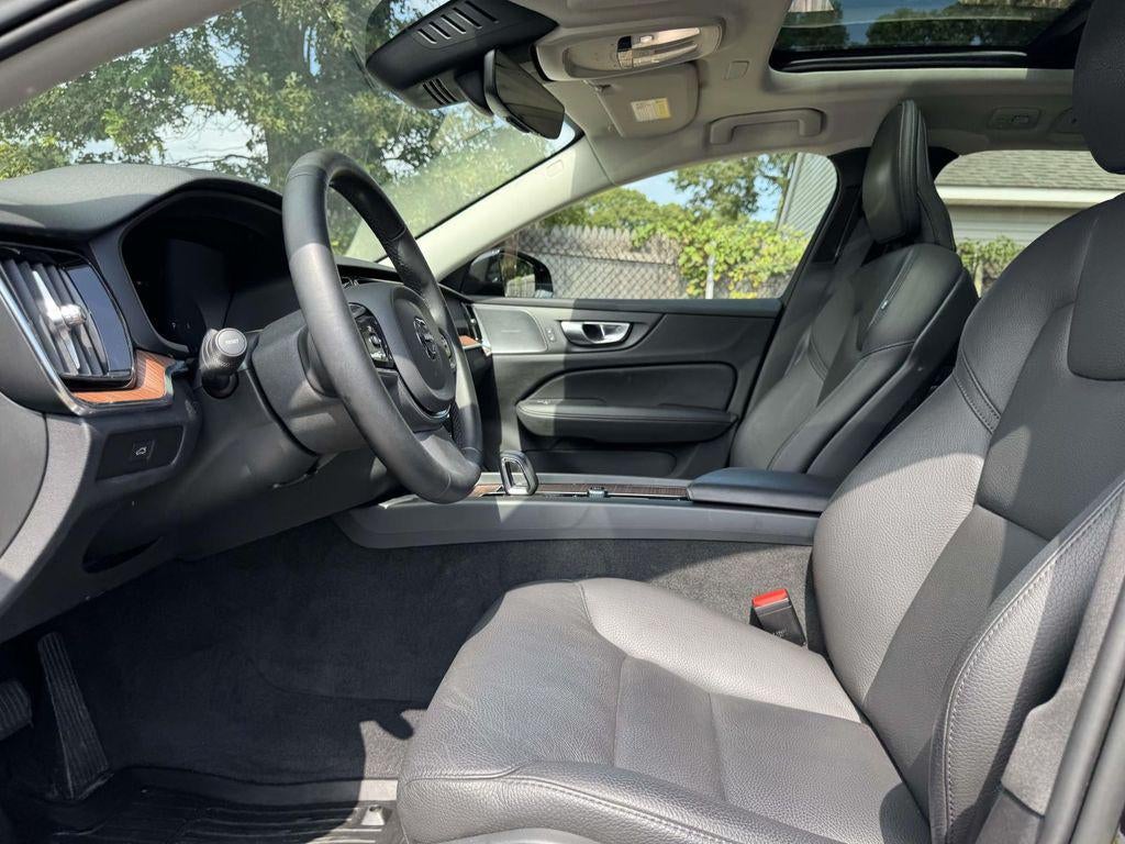 2024 Volvo V60 Cross Country B5 Plus