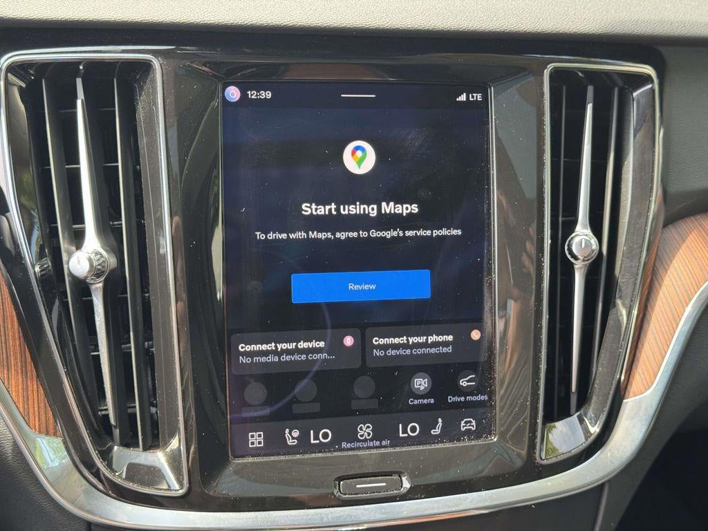 2024 Volvo V60 Cross Country B5 Plus