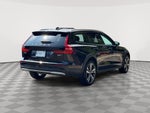 2024 Volvo V60 Cross Country B5 Plus
