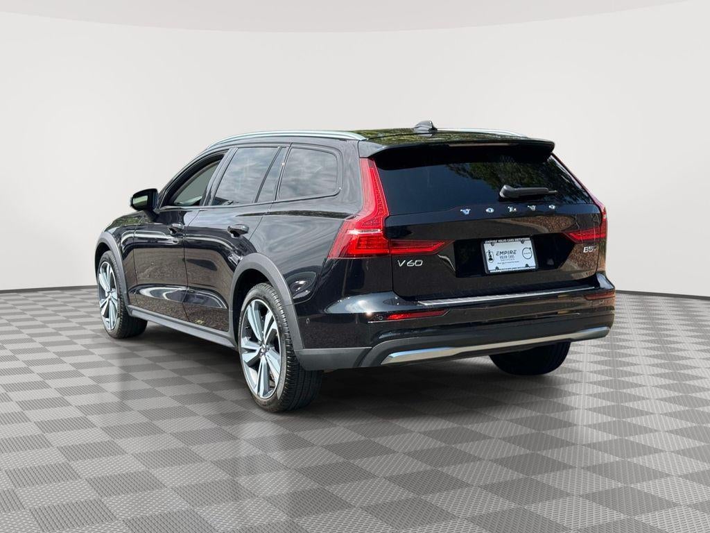 2024 Volvo V60 Cross Country B5 Plus