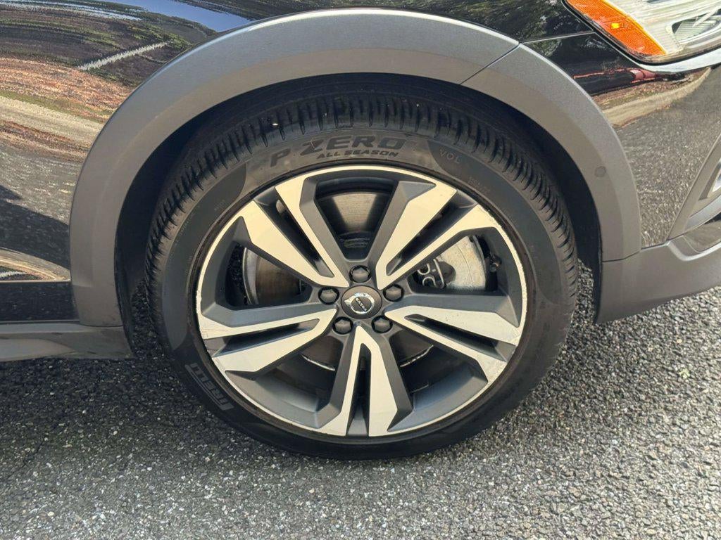 2024 Volvo V60 Cross Country B5 Plus