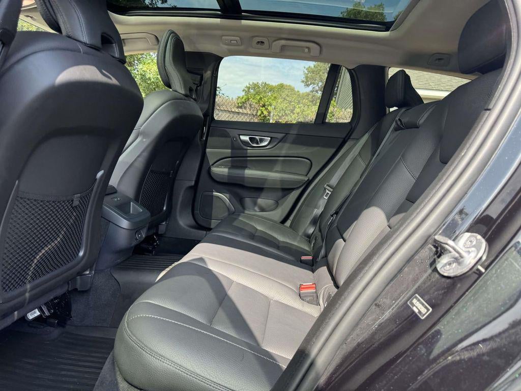 2024 Volvo V60 Cross Country B5 Plus