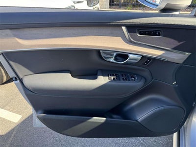 2025 Volvo XC90 B5 Plus 7-Seater