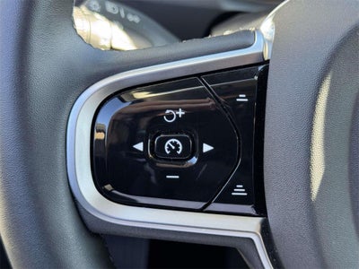 2025 Volvo XC90 B5 Plus 7-Seater