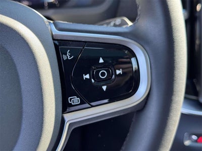 2025 Volvo XC90 B5 Plus 7-Seater