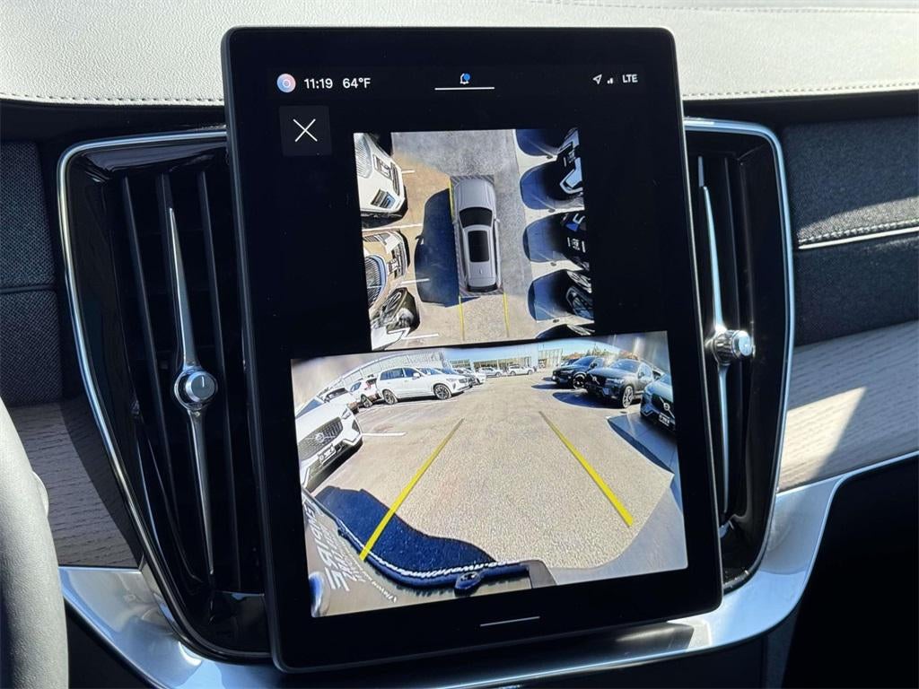 2025 Volvo XC90 B5 Plus 7-Seater