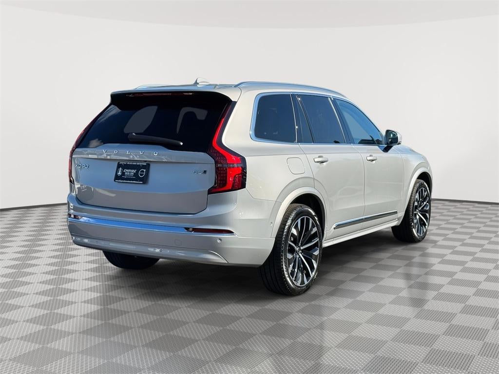 2025 Volvo XC90 B5 Plus 7-Seater