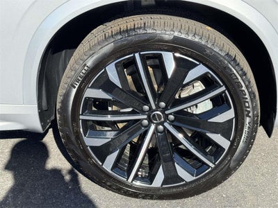 2025 Volvo XC90 B5 Plus 7-Seater