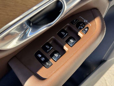 2025 Volvo XC90 B5 Plus