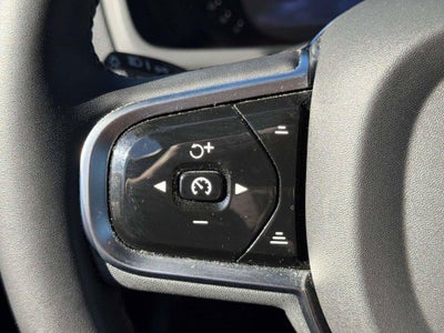 2025 Volvo XC90 B5 Plus